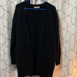 long sleeve black cardigan:)